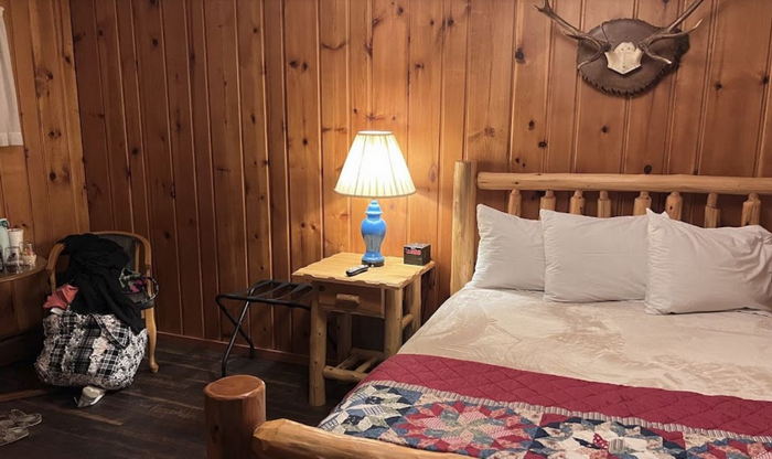 Northern Traveler Motel - Web Listing (newer photo)